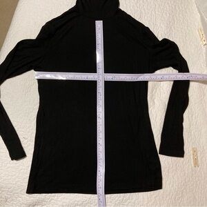 Locoowai‎ Turtleneck Ribbed Sweater | Lightweight